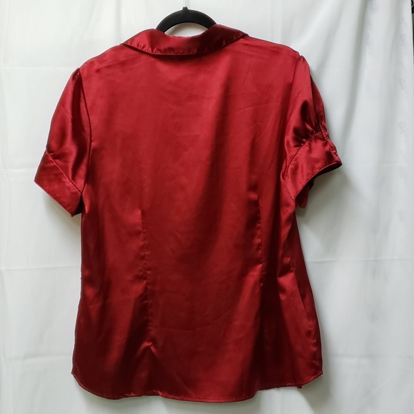 Beautiful Satin Red Colour Top - Picture 2 of 6